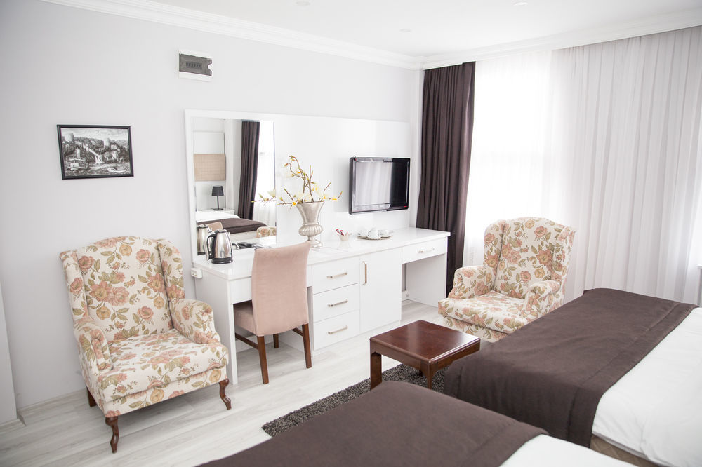 Bayer Hotel Истанбул Екстериор снимка
